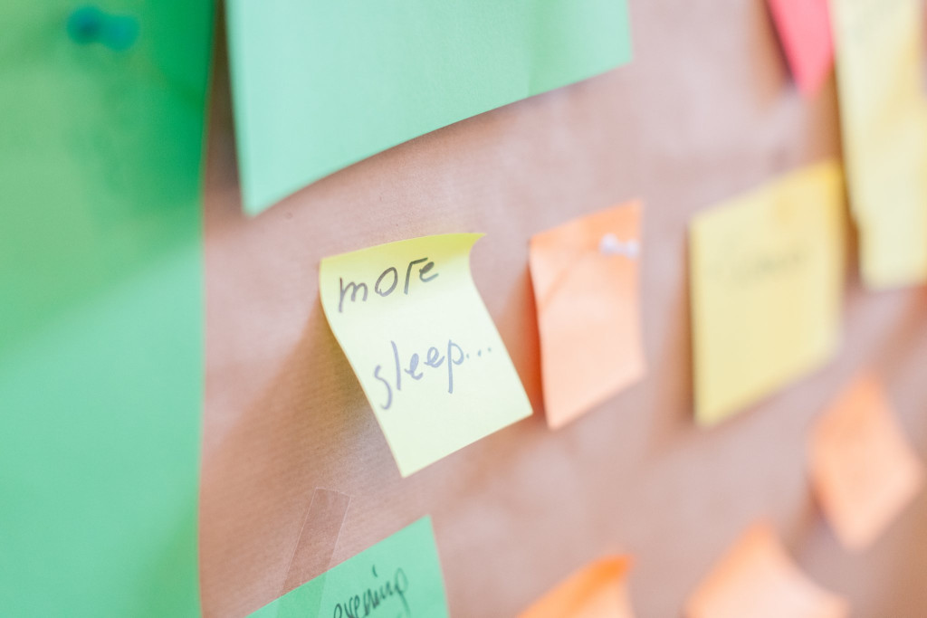 Symbolic image: Notes on a board (Photo: Steffen Walther and Jan Bernert)