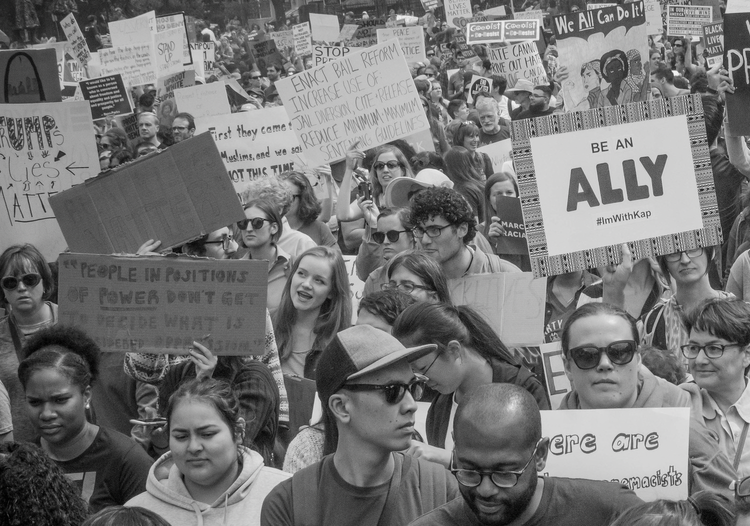 Verbündet-Sein und Intersektionalität (Ausschnitt aus einem Foto von Philip Cohen)