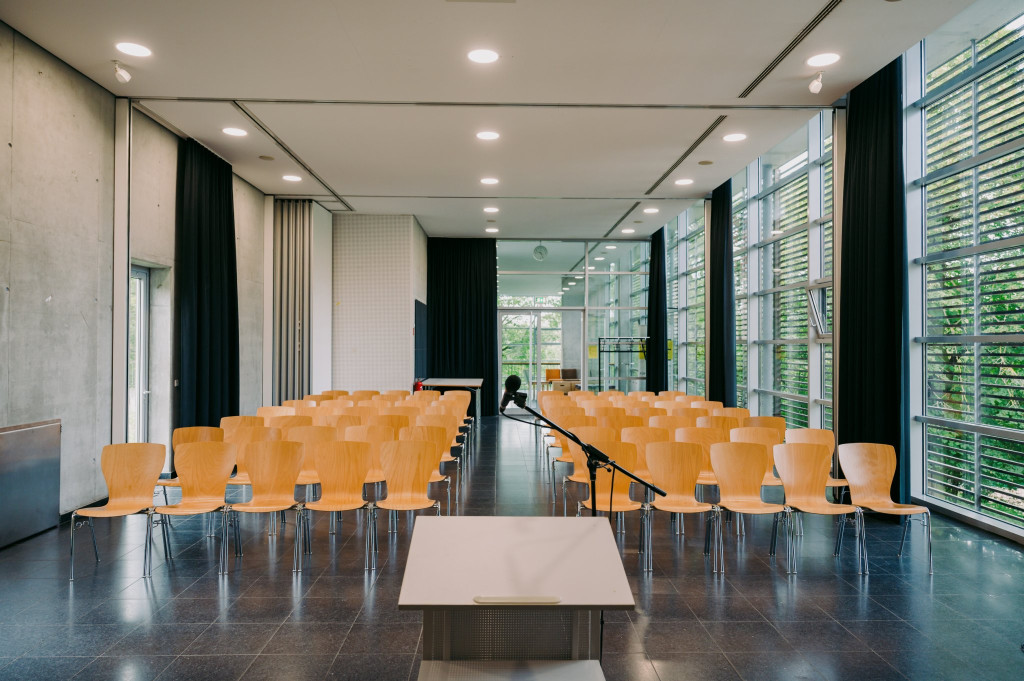 Seminarraum Berlin-podium