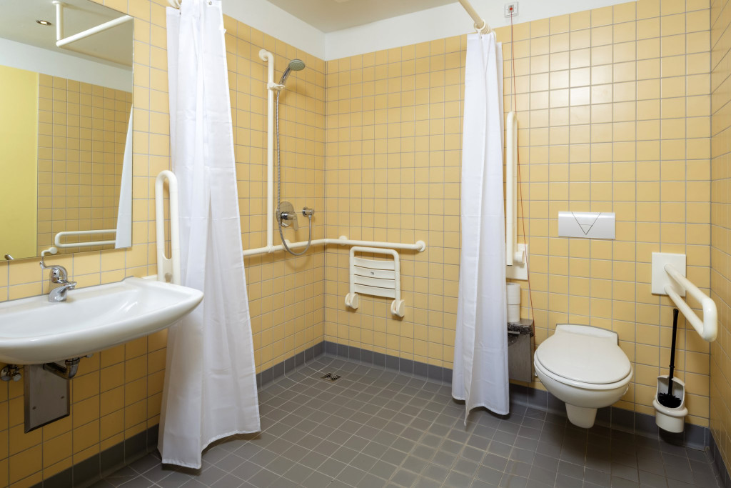 Barrierefreie WC-Anlage im Orangengartenhaus